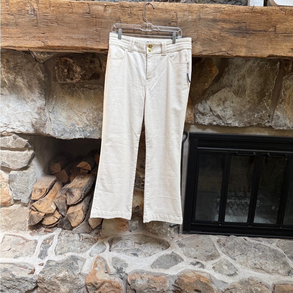 Flare Leg High waist Jean